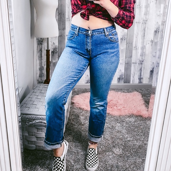 Levi mid rise jeans size 8 - Picture 3 of 8